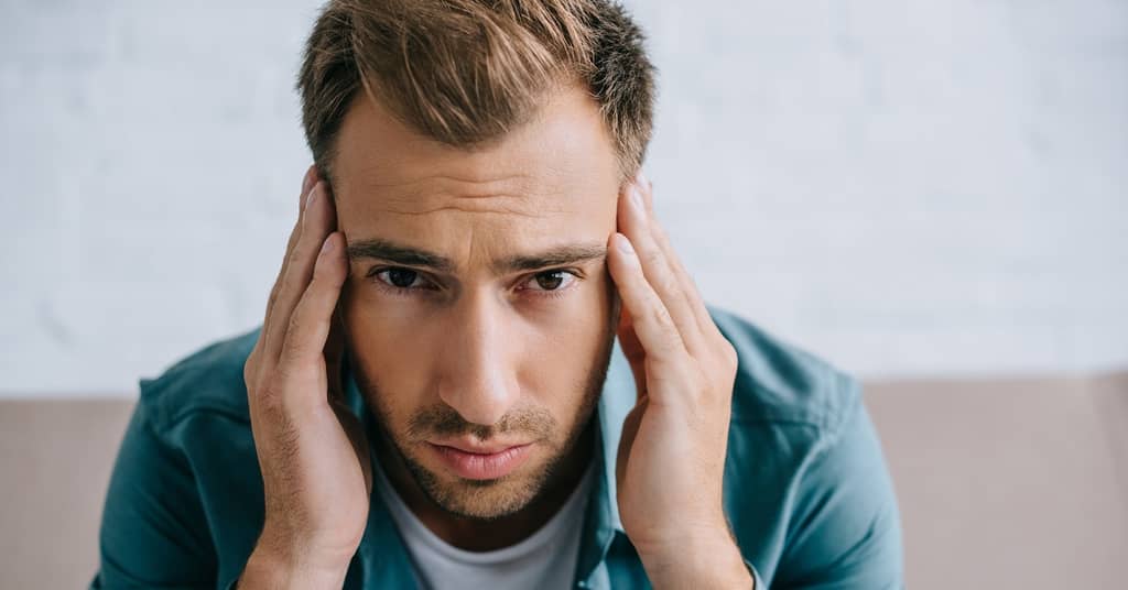 Is there a link between migraines and dementia? about false